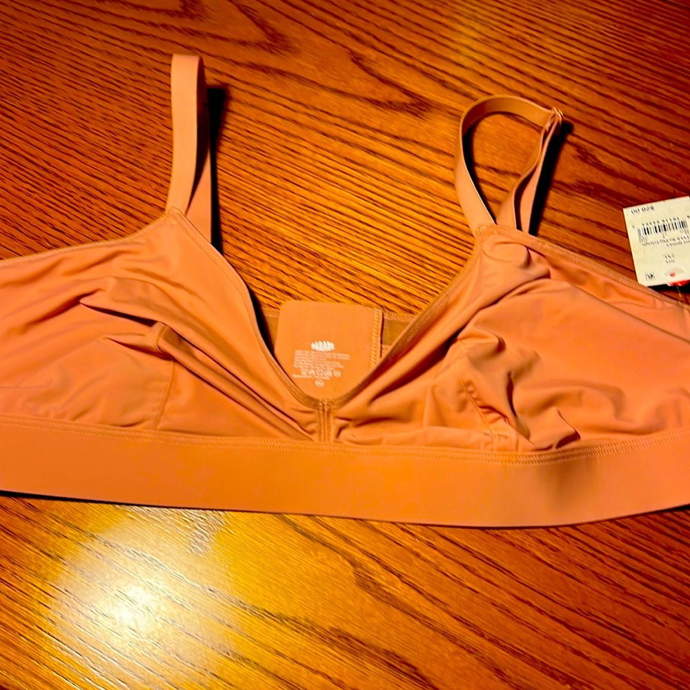 Bra unlined by Parade.